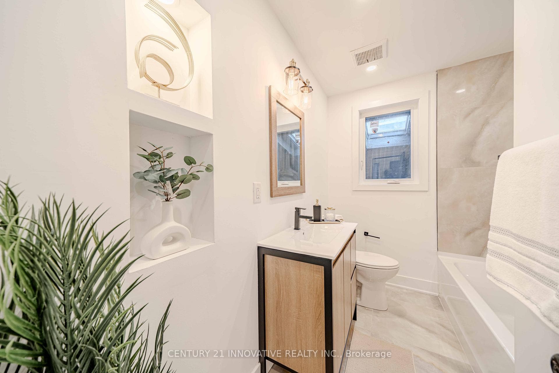 57 Leahann Drive Unit Main Floor photo 16