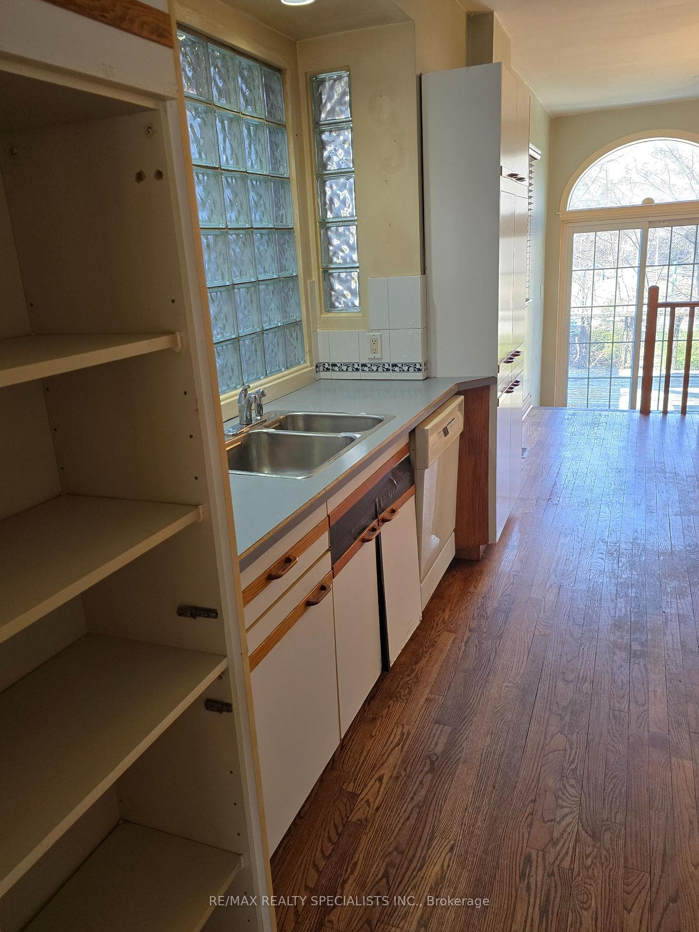 118 Brookside Drive photo 2