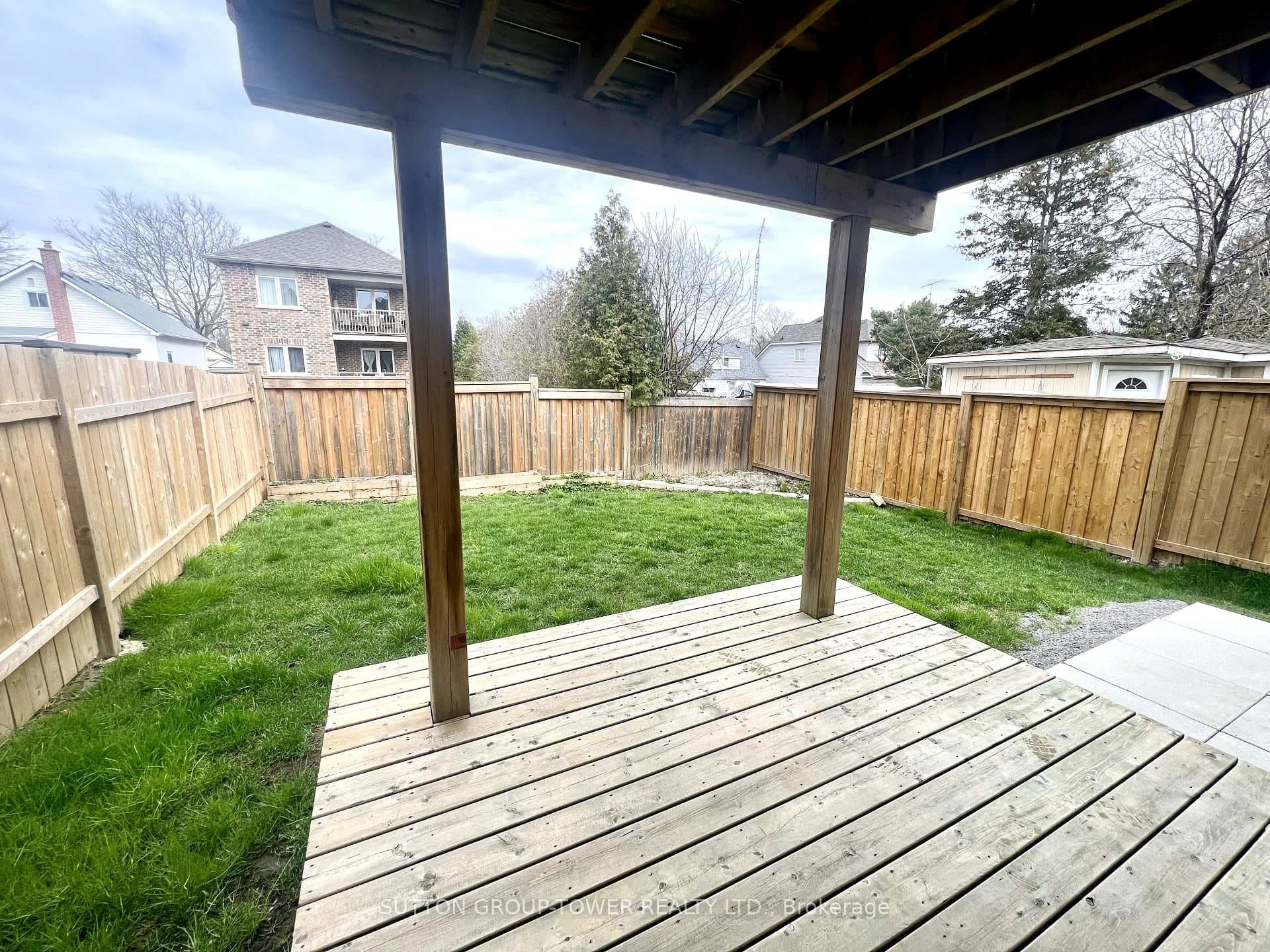 144 Capreol Court photo 33