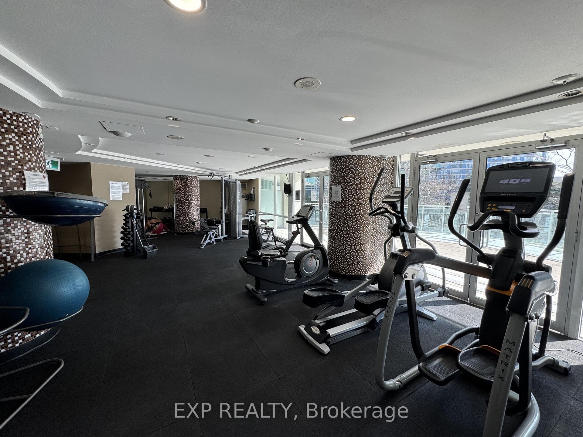 220 Burnhamthorpe Road Unit 1201 photo 19
