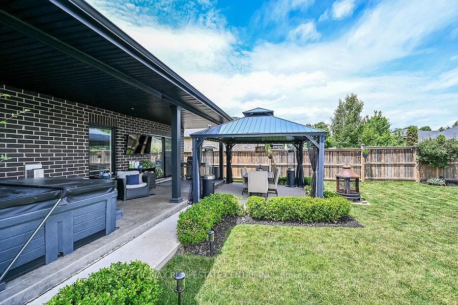 42 Bluenose Drive photo 37