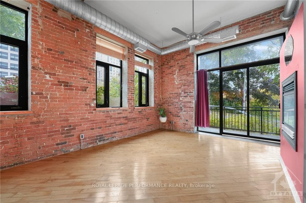 95 BEECH Street Unit 101 photo 6