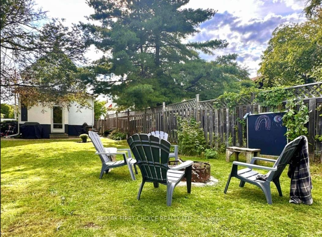 222 Wolseley Street photo 35