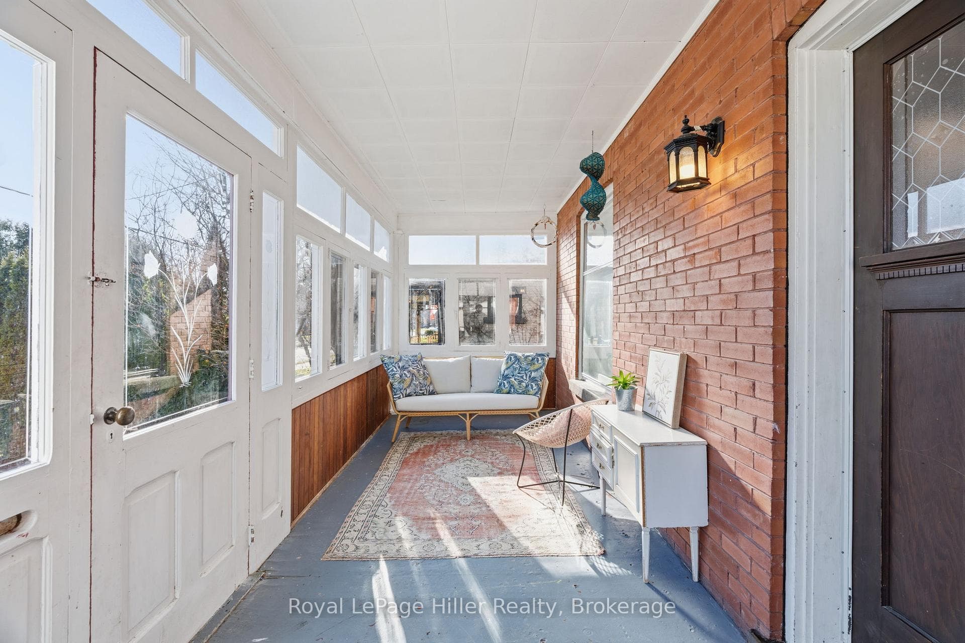 145 Caledonia Street photo 2