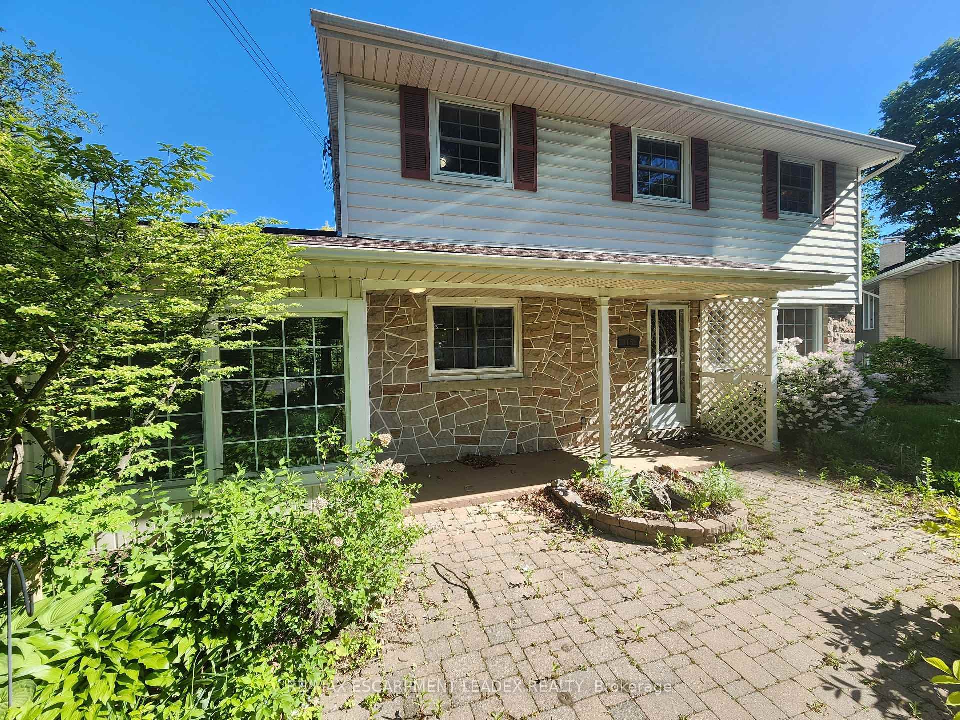 15 St. Anns Court photo 1
