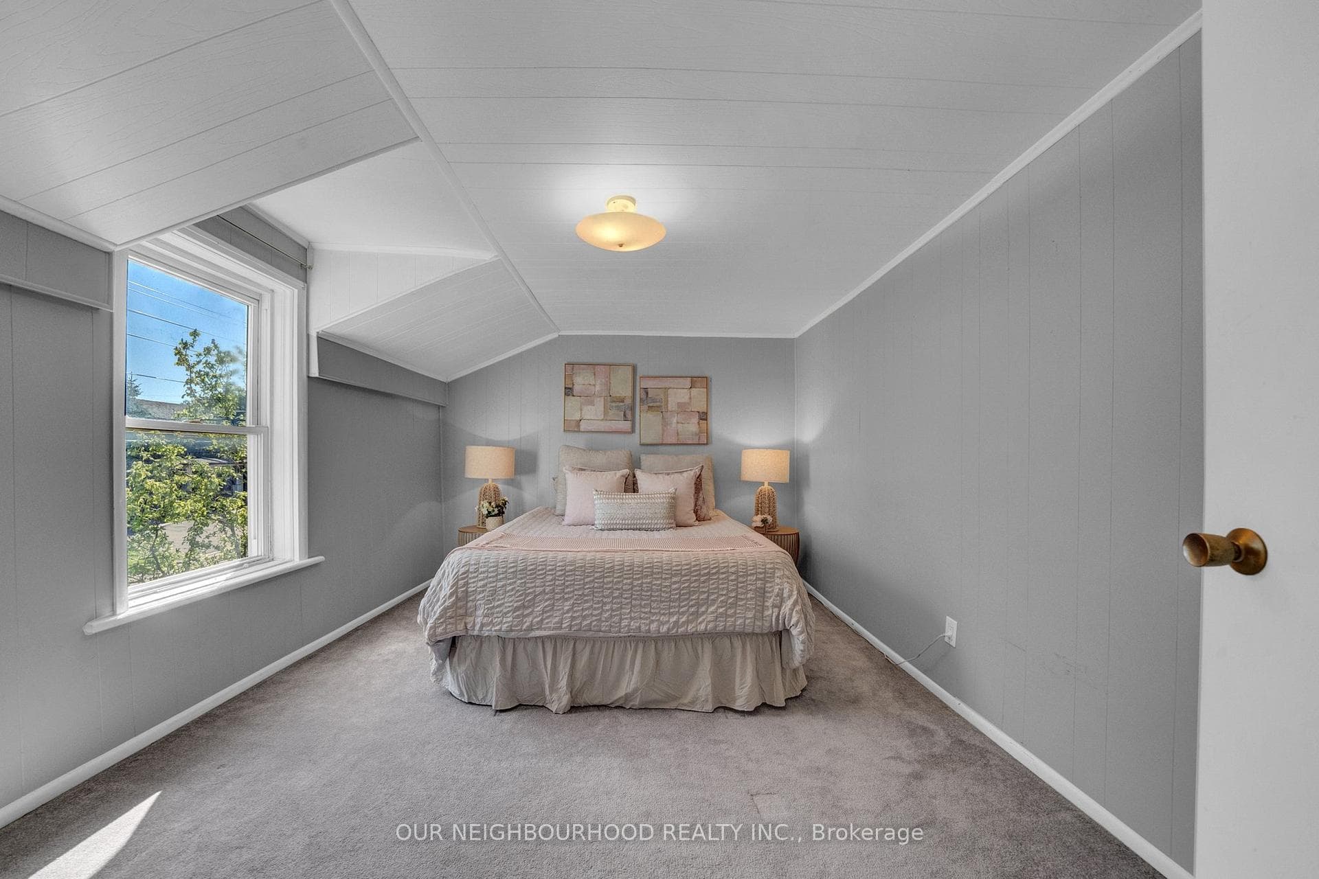 64 Wellington Street photo 16