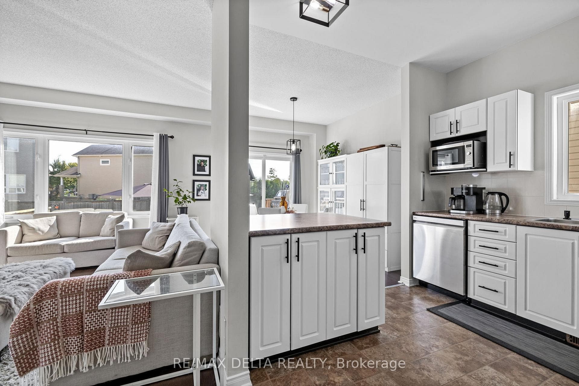 221 MERCURY Street photo 18