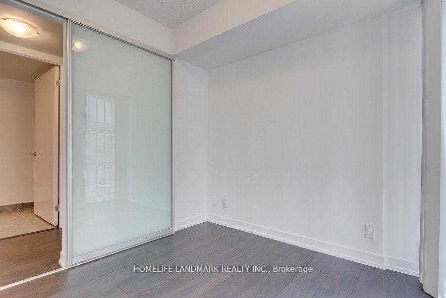 60 Shuter Street Unit 1802 photo 7