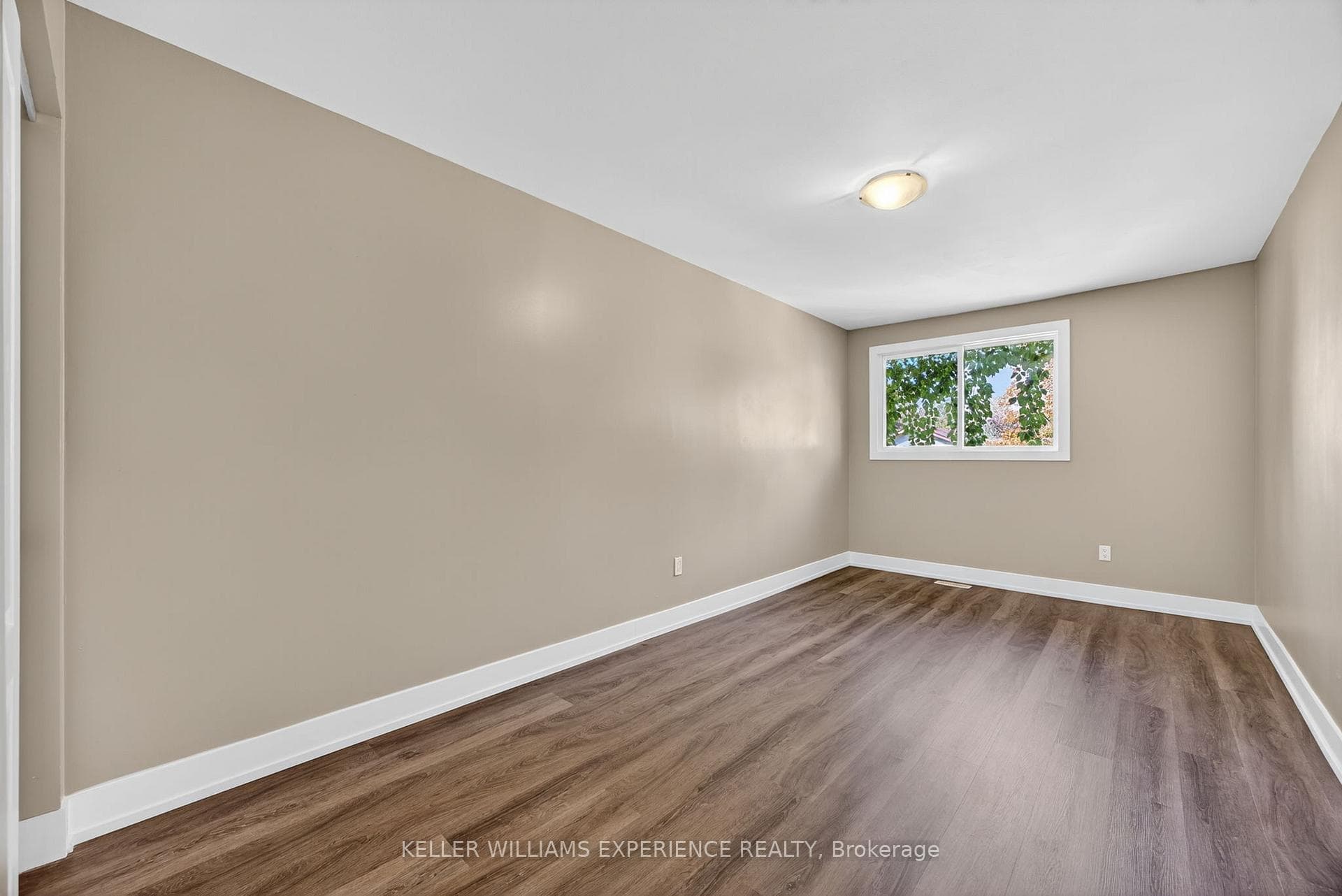 12 LANKIN Boulevard Unit #22 photo 25