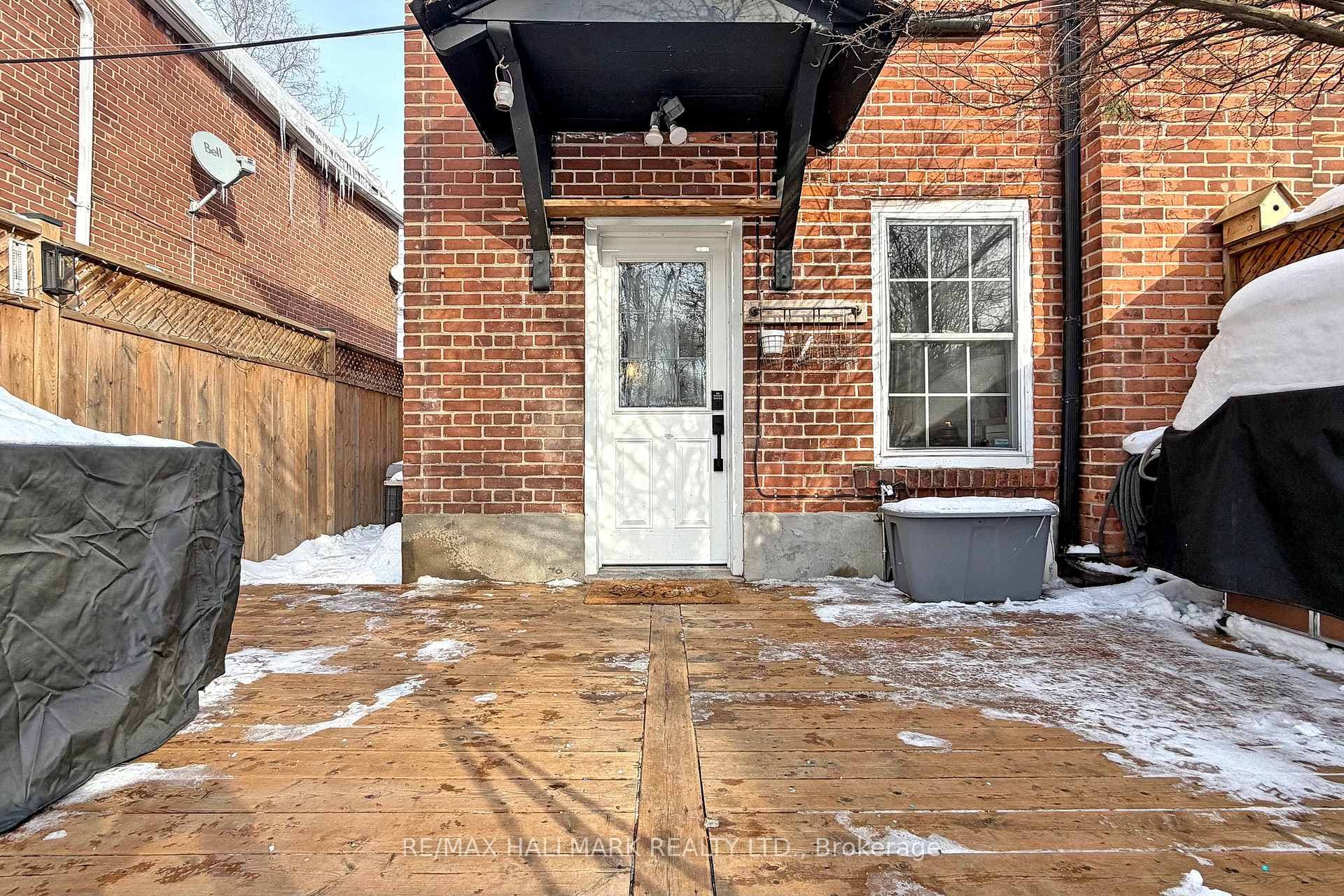3320 Bathurst Street photo 21