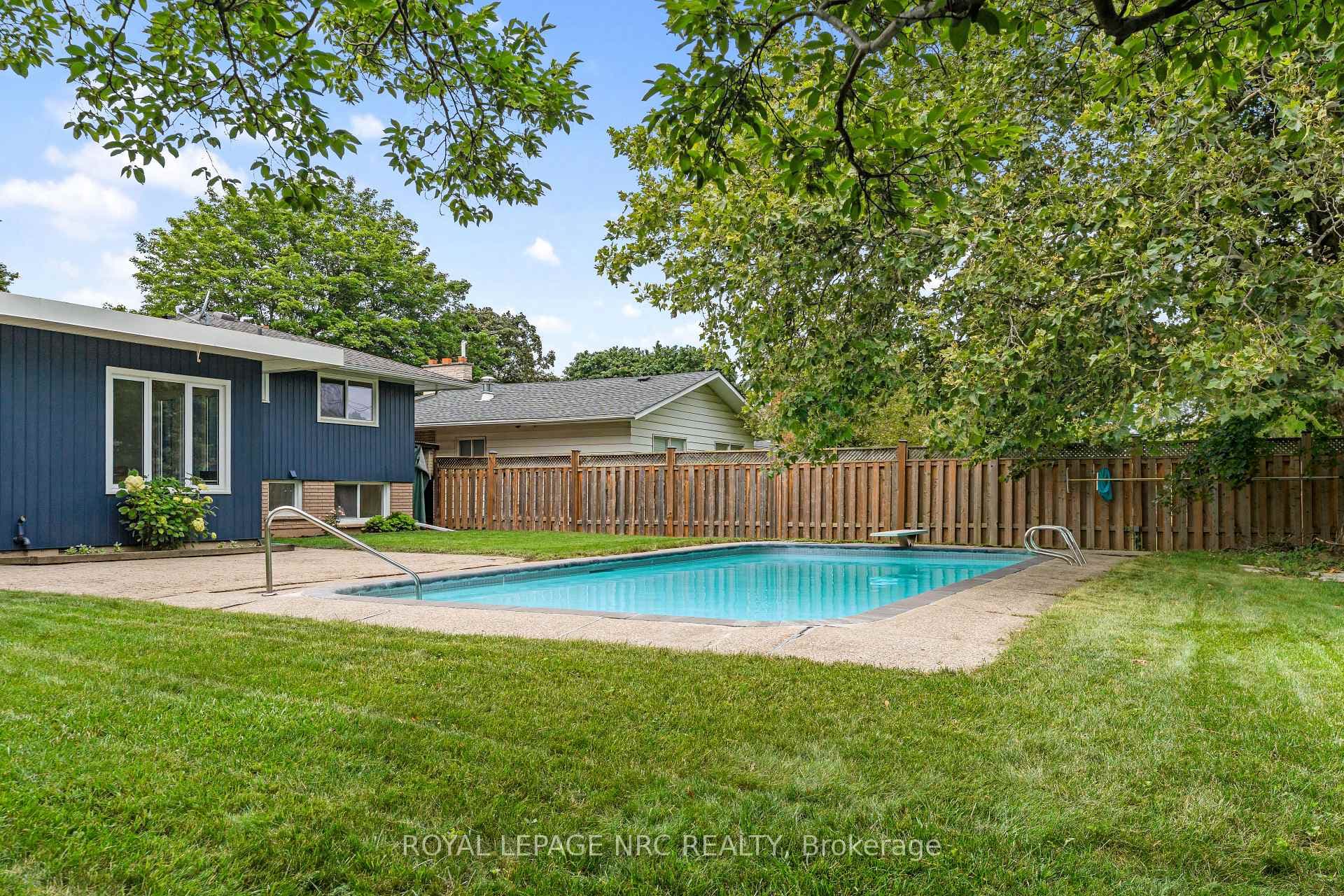 245 Riverview Boulevard photo 36