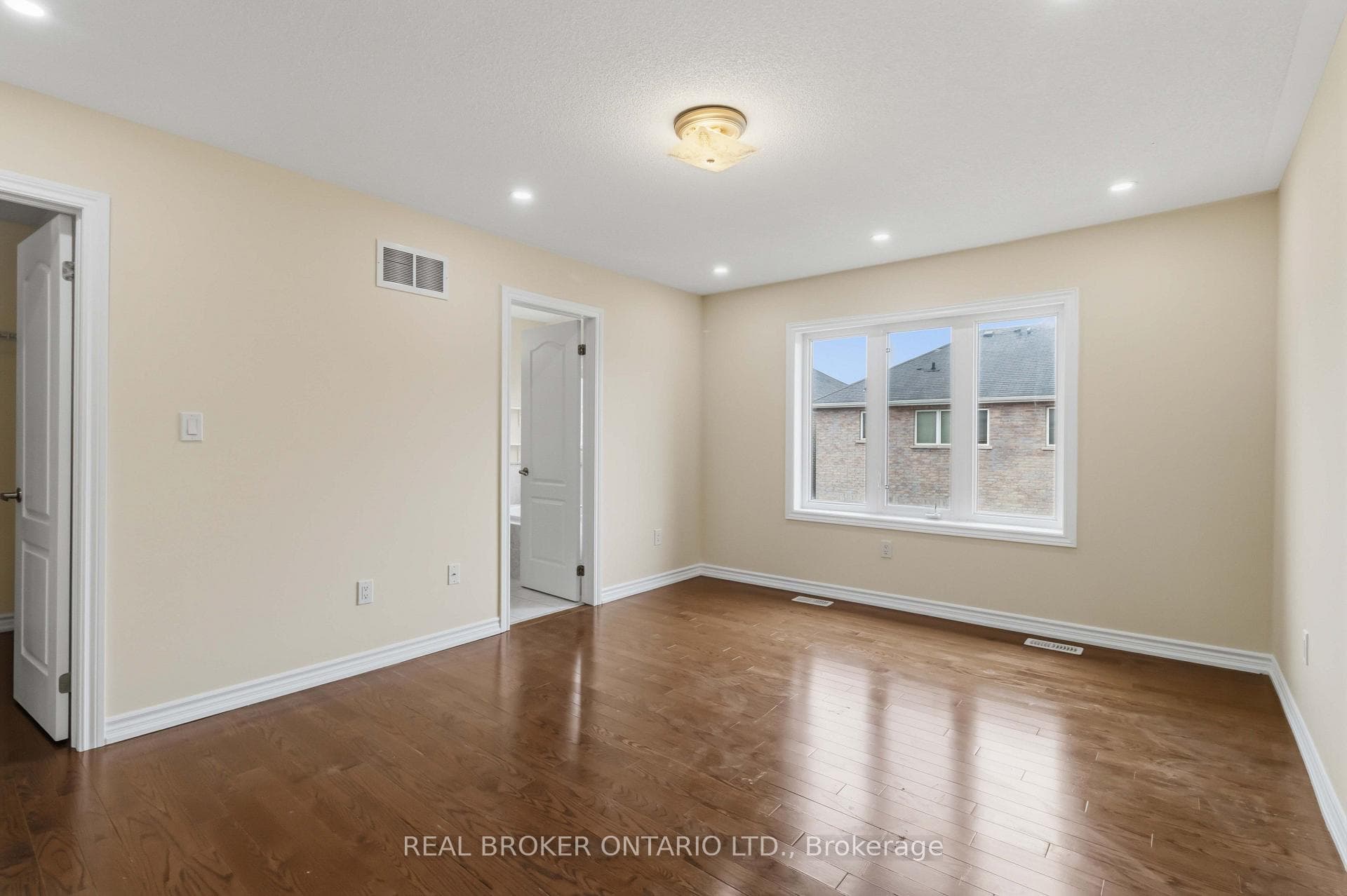 27 Mccartney Street Unit MAIN photo 24