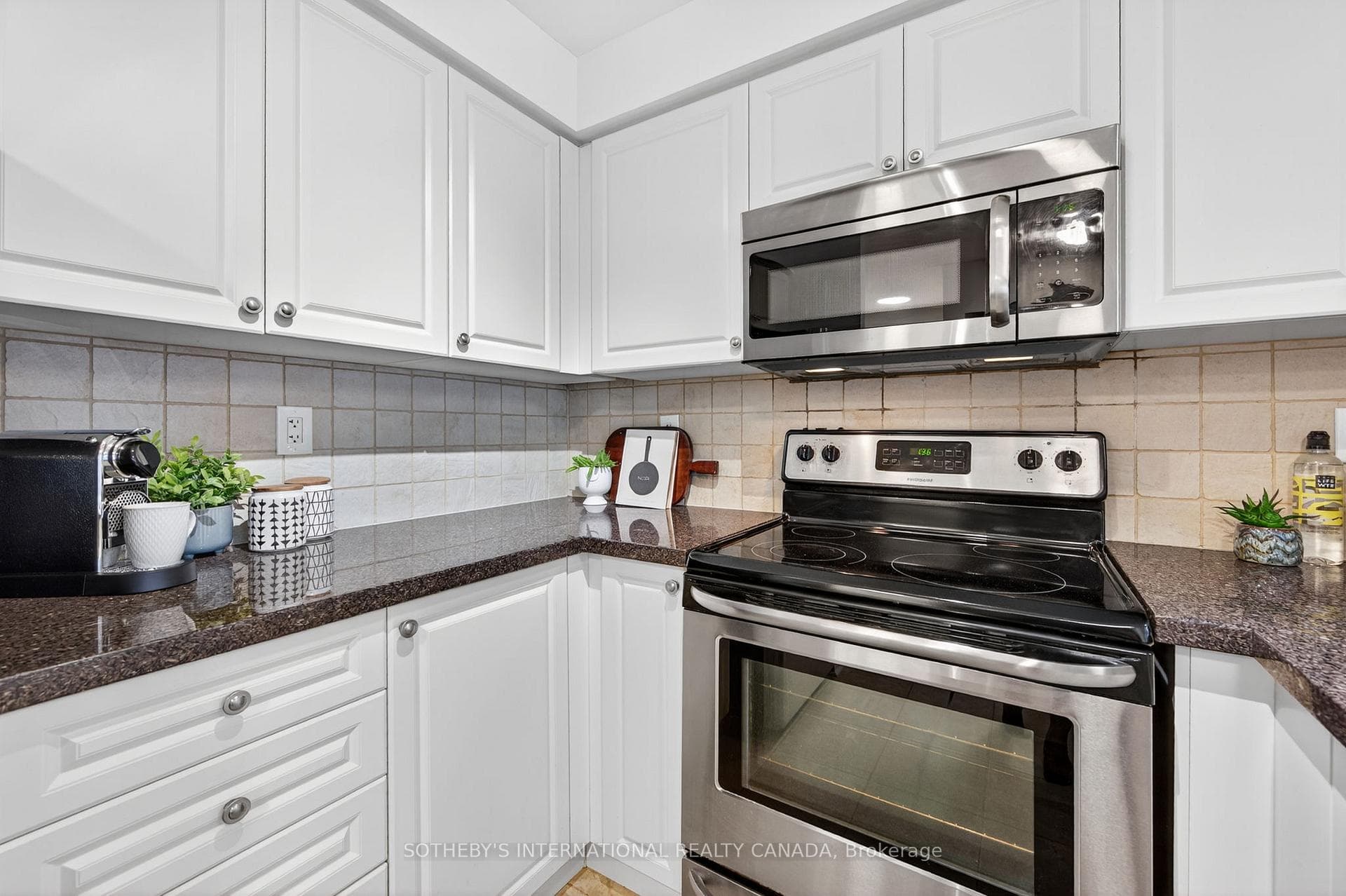 3 Michael Power Place Unit 902 photo 7