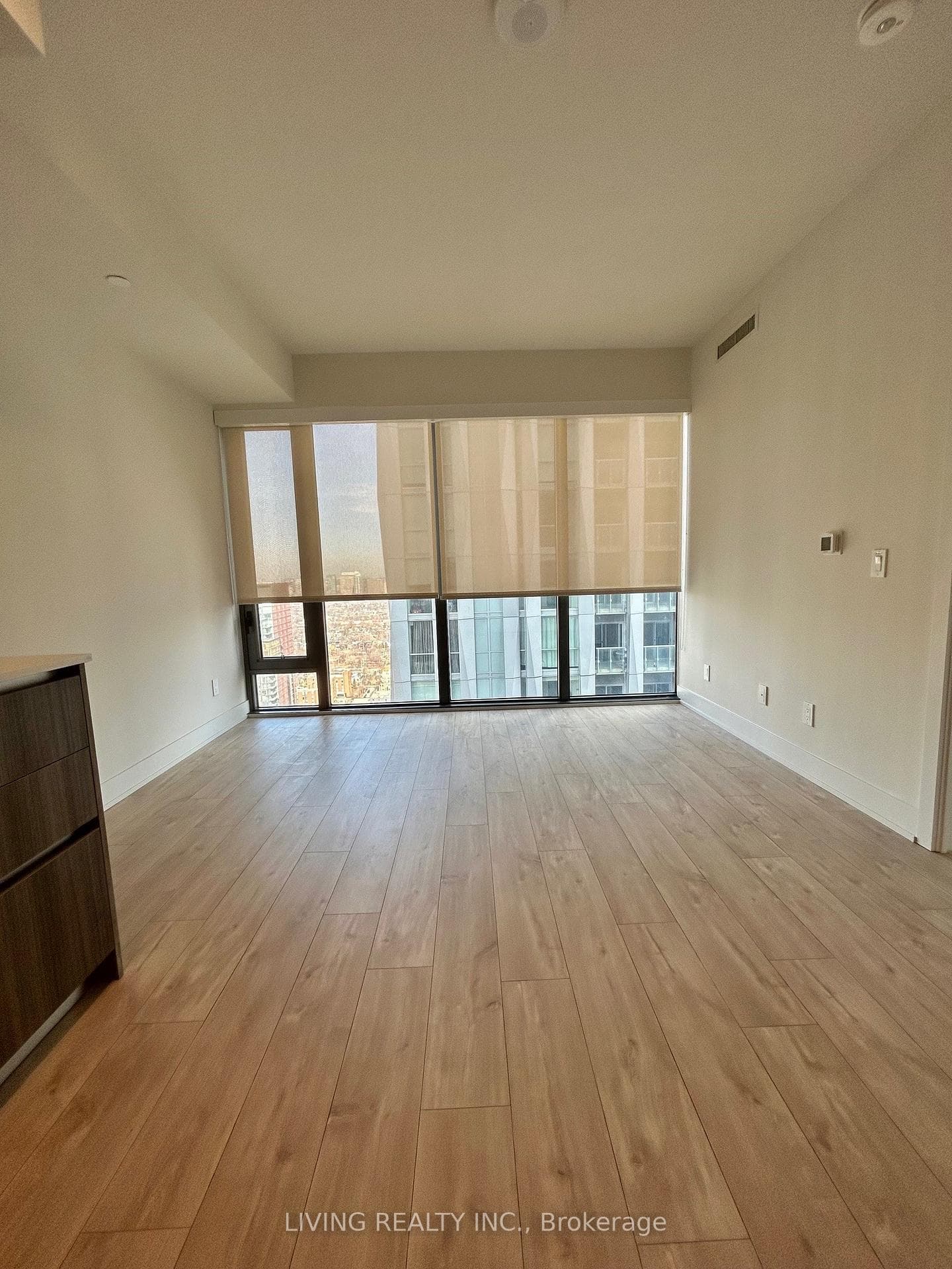 8 Cumberland Street Unit 3501 photo 4
