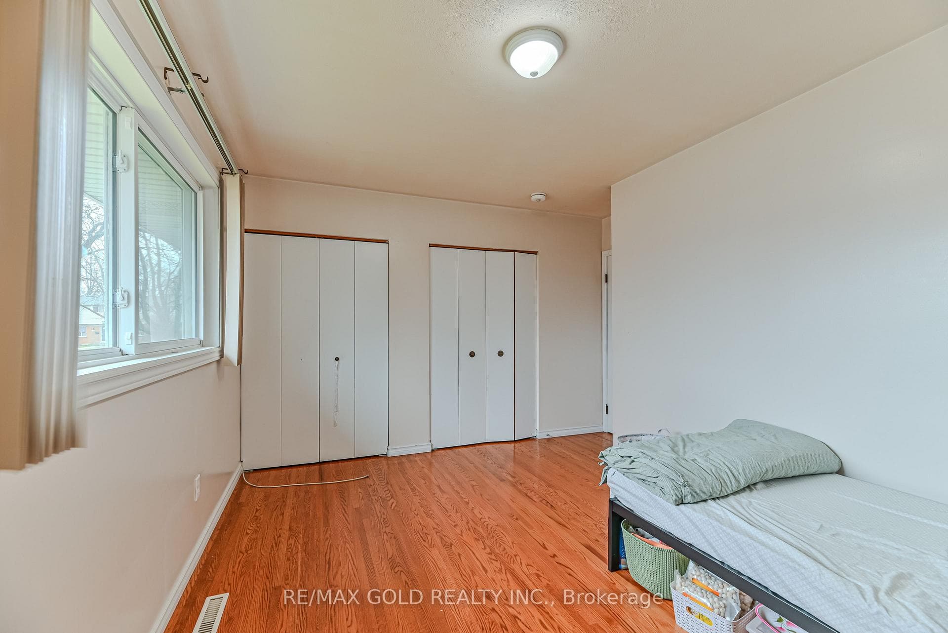 46 Carousel Avenue photo 11