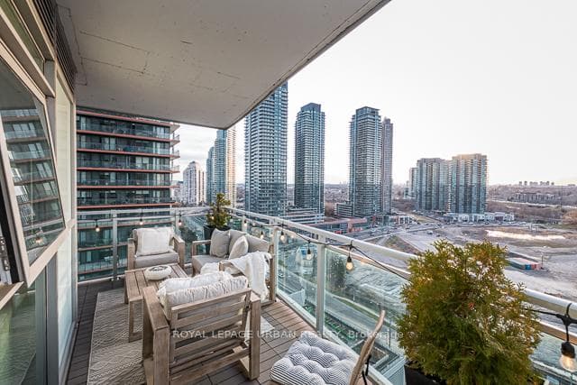 33 Shore Breeze Drive Unit 1503 photo 15