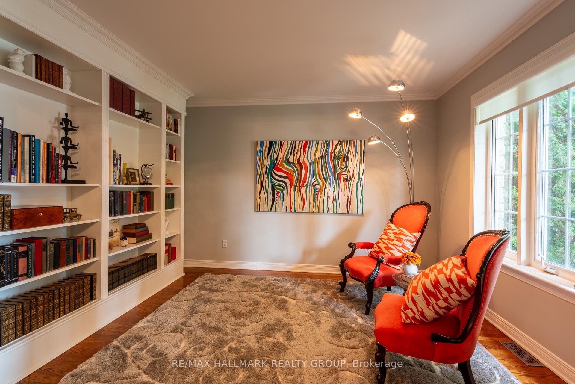 Versatile parlour, den, office, chatting room.