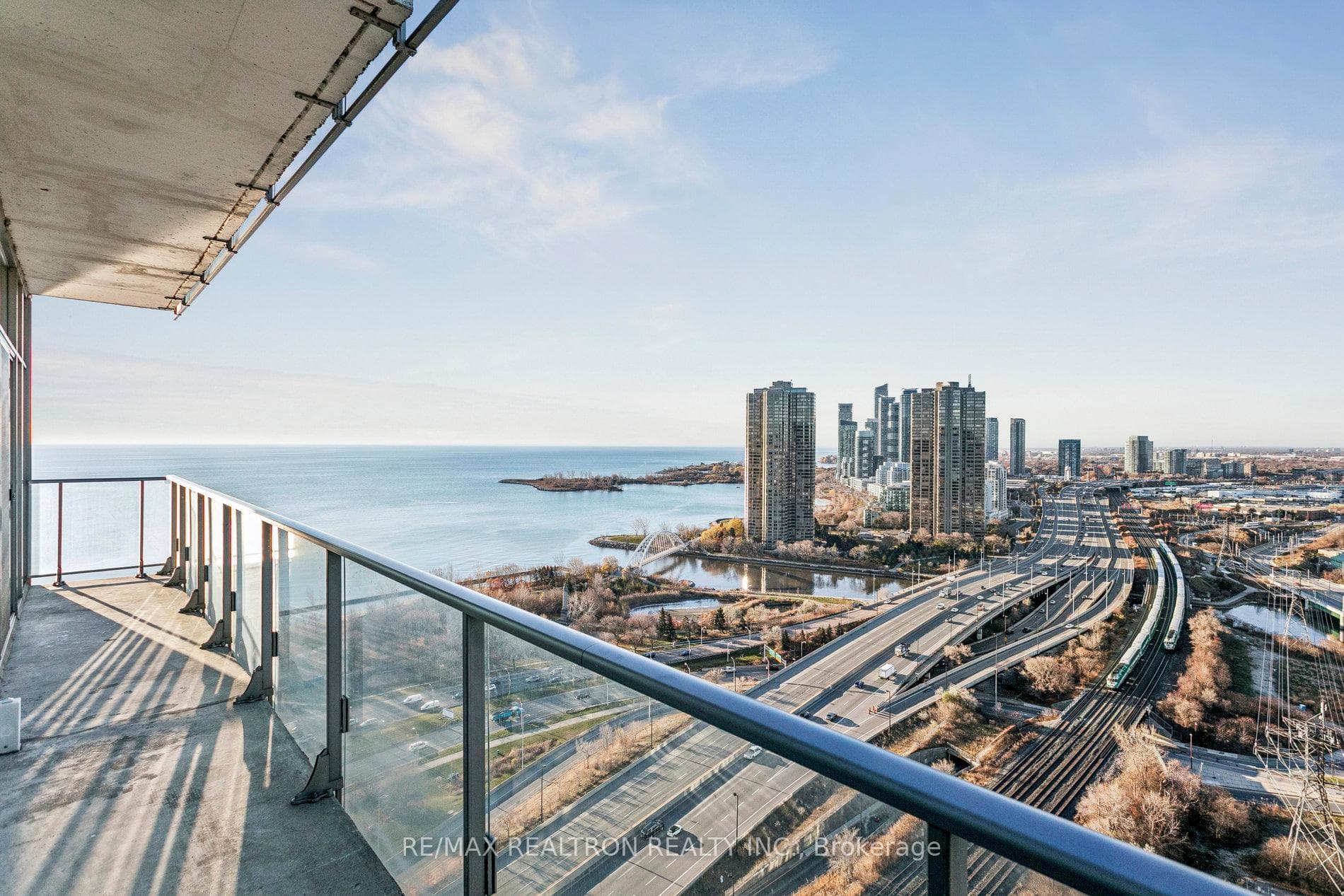 103 The Queensway N/A Unit 2805 photo 34