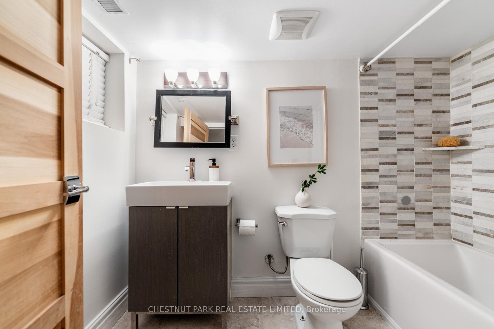 266 Waverley Road photo 30