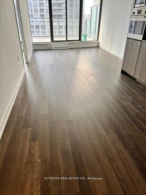11 Wellesley Street Unit 708 photo 1