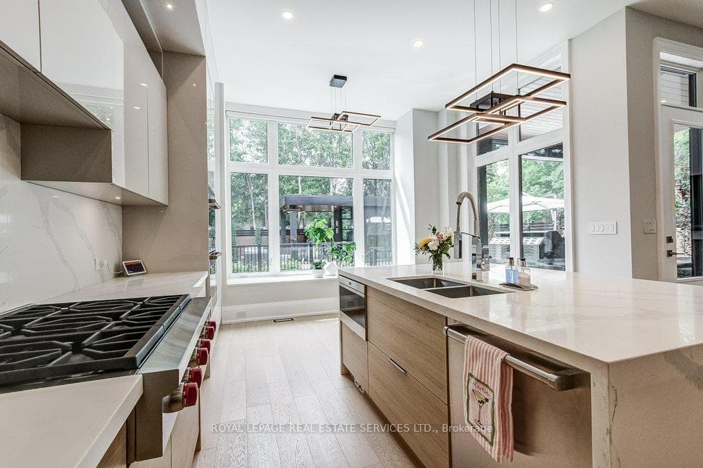 Custom built ins and open eat in area.