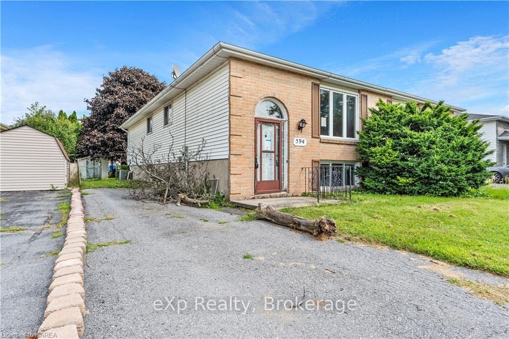 594 GAVIN Court photo 4