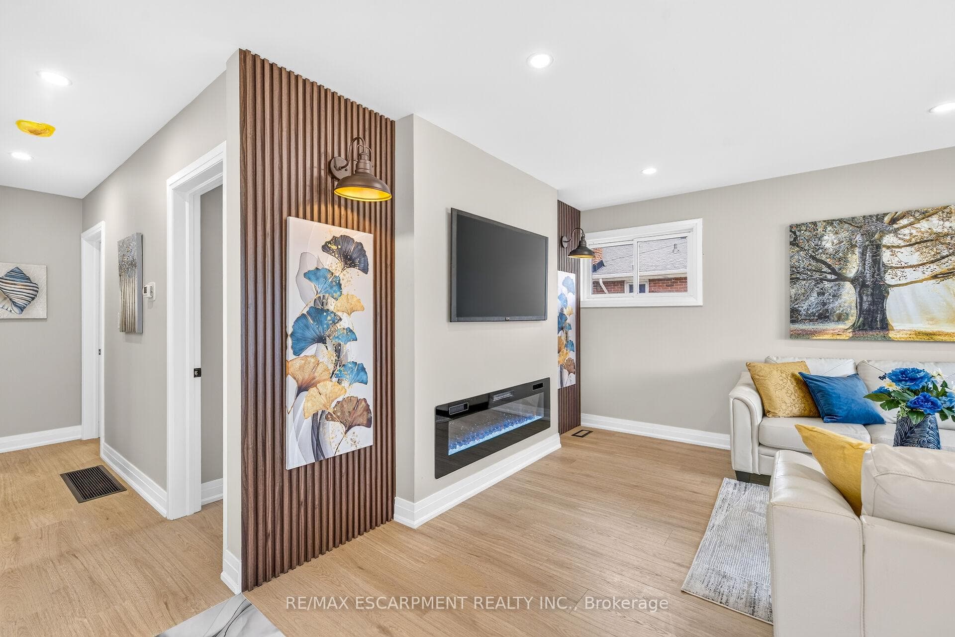 150 Howard Avenue photo 13