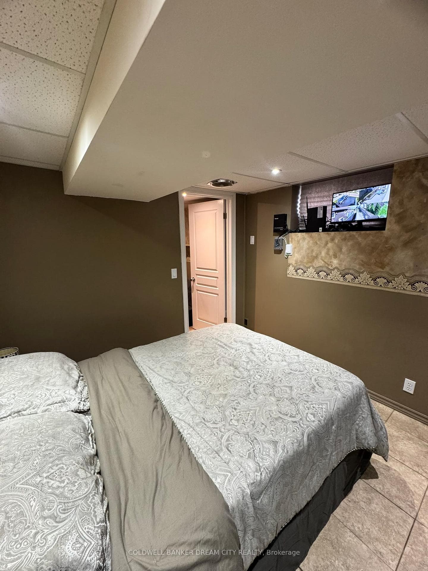 39 Reid Avenue photo 38