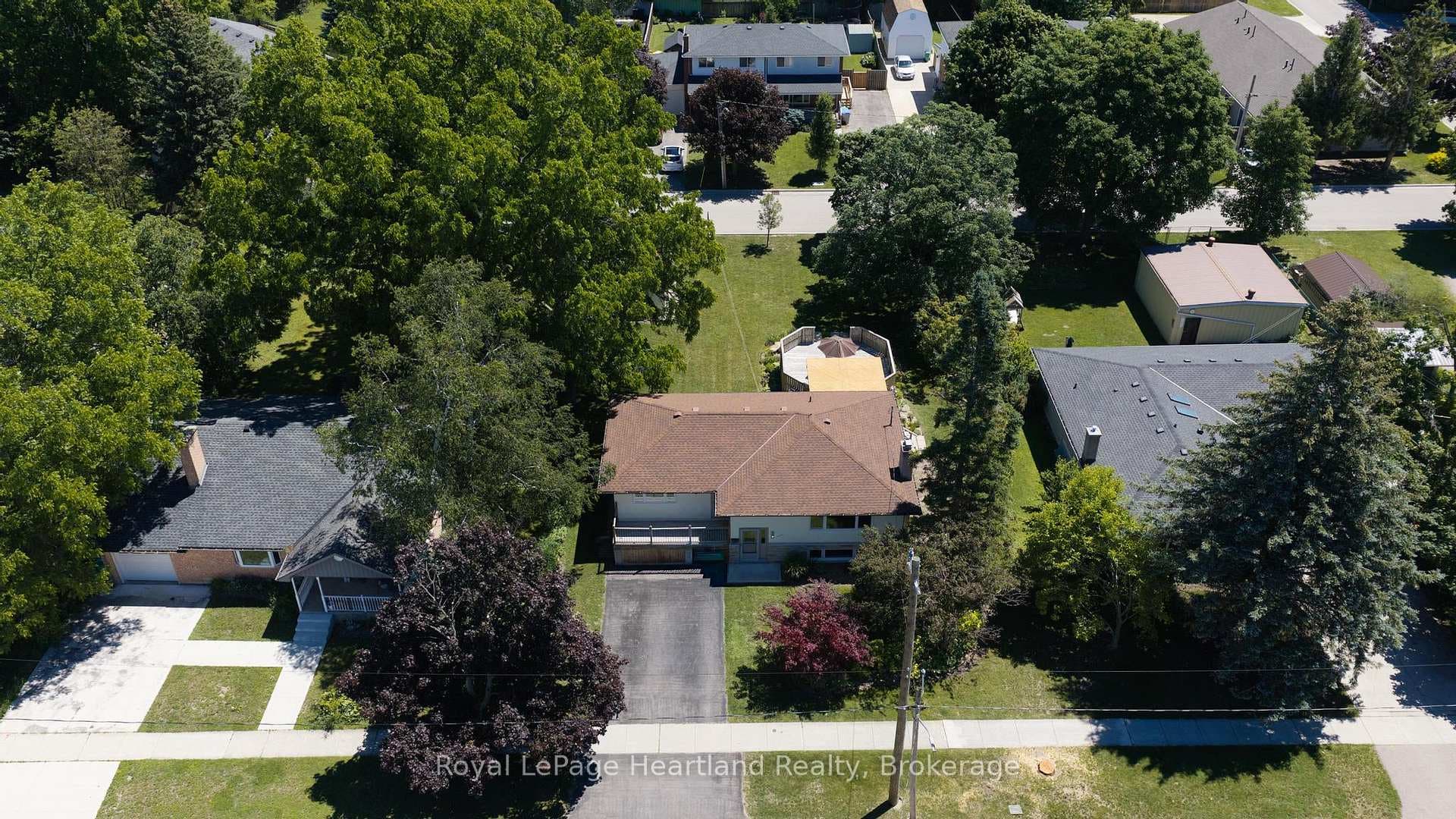 235 Hincks Street photo 39