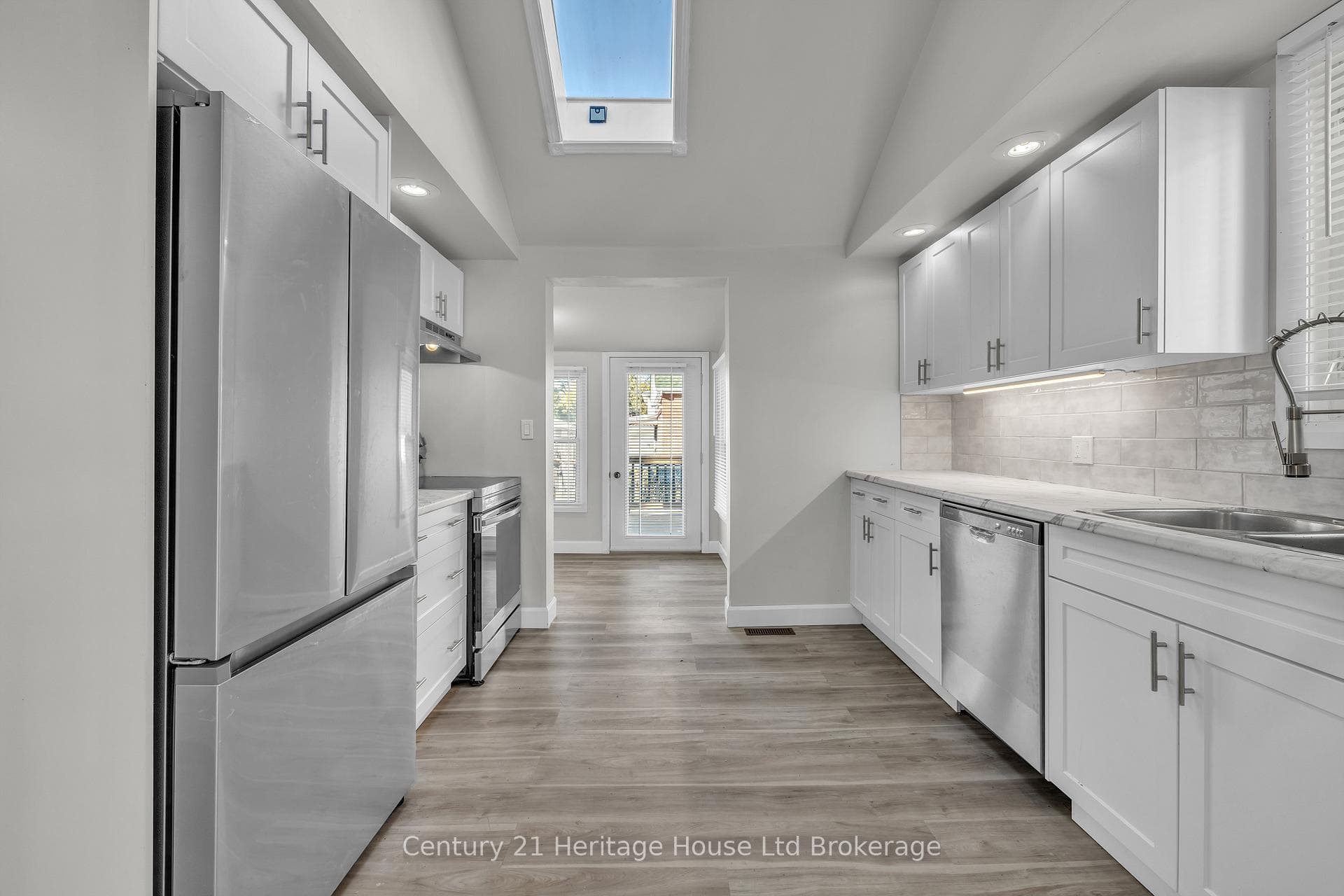 89 Scott Street photo 7