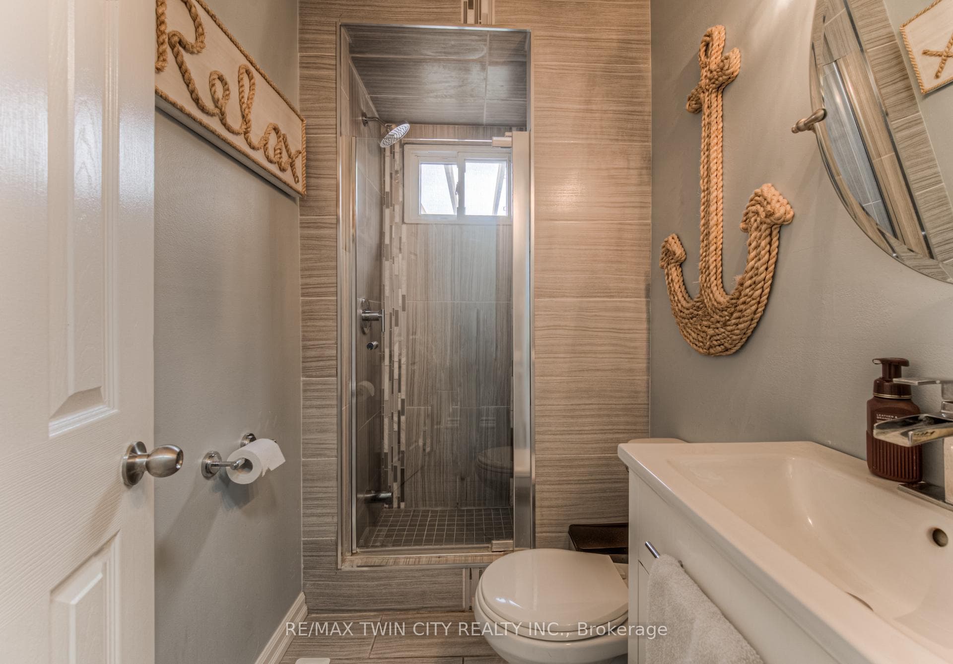 1725 Briarwood Drive photo 23