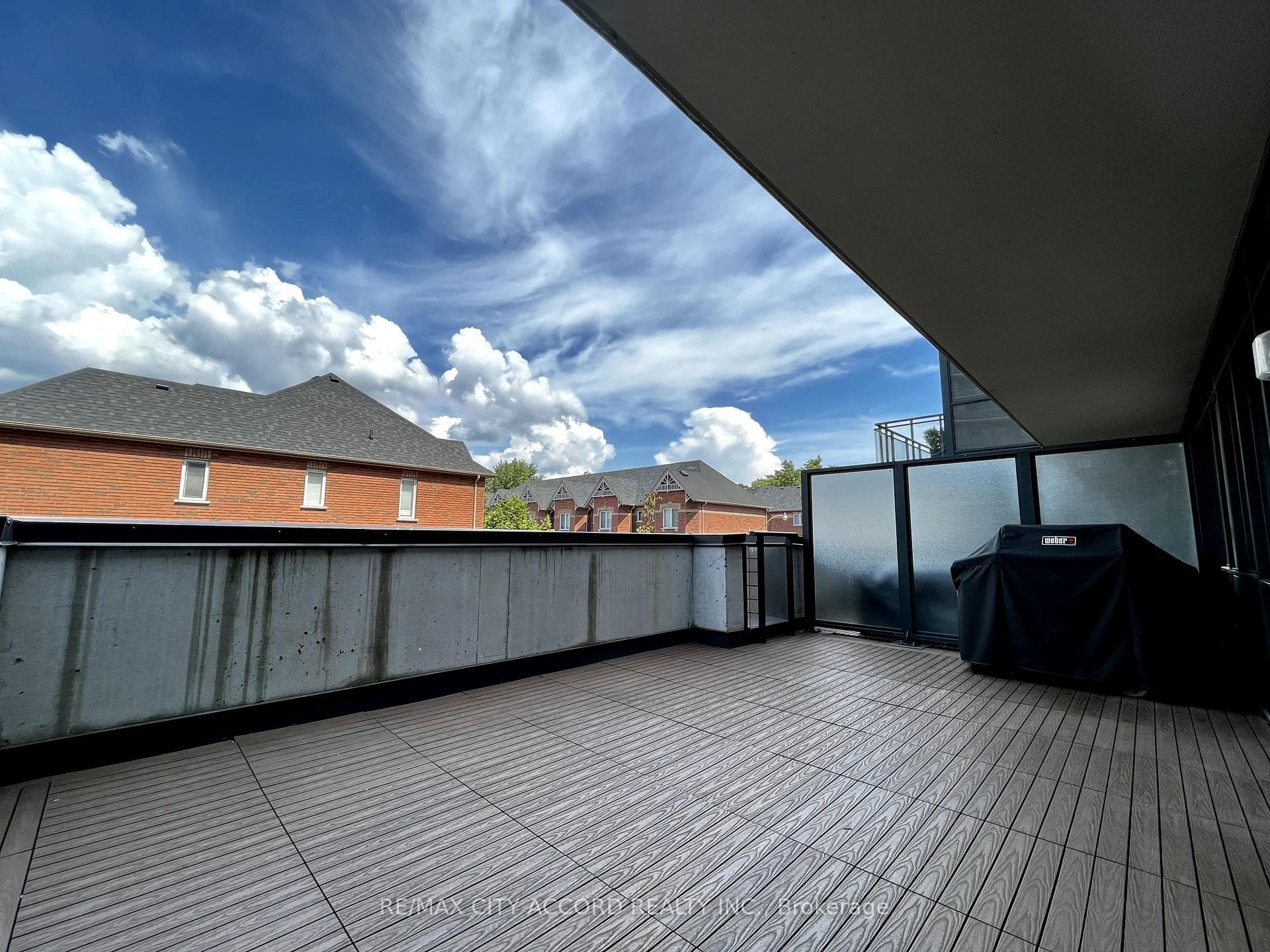 1238 Dundas Street Unit 312 photo 2