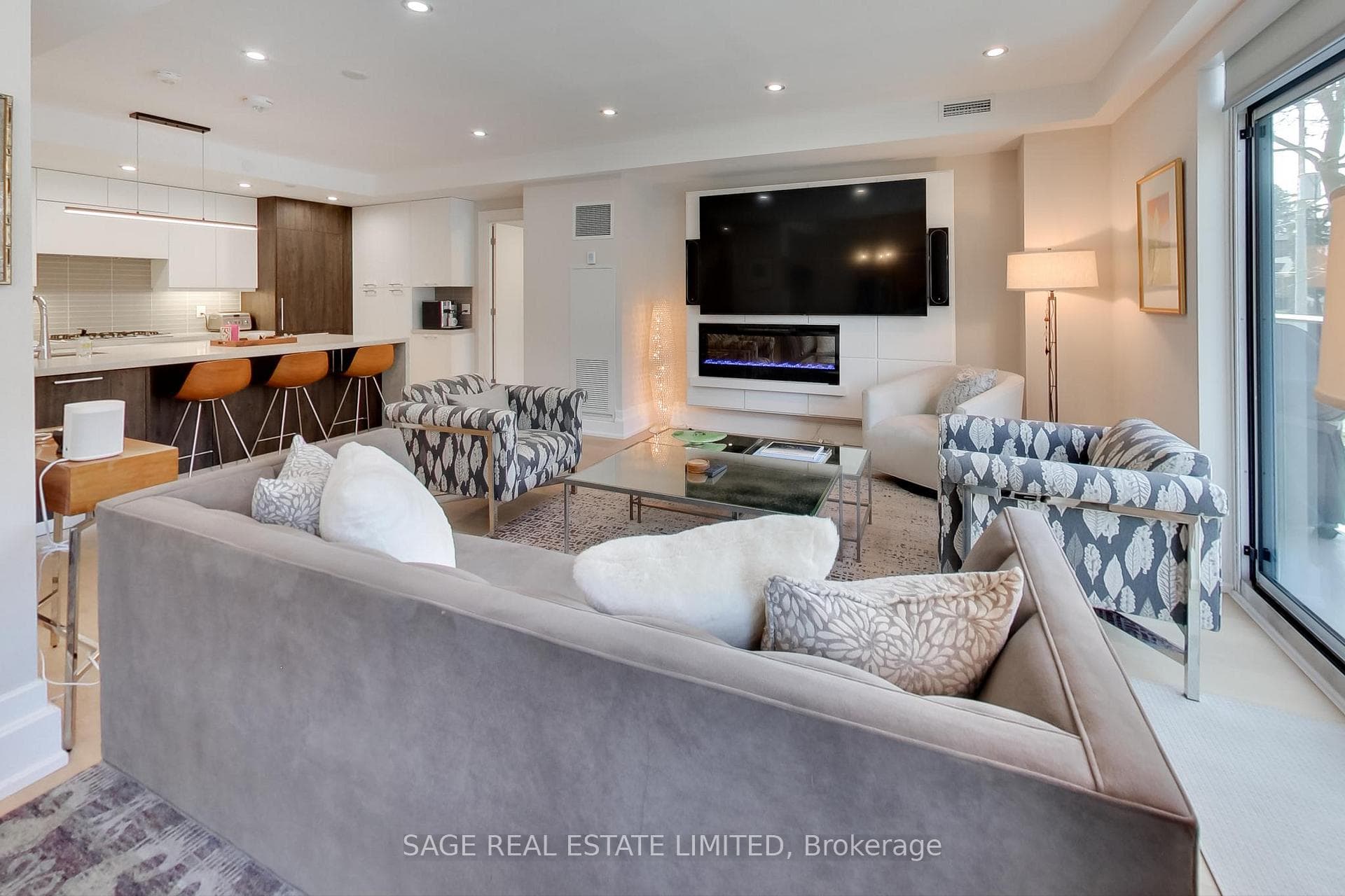 3 Southvale Drive Unit 206 photo 12