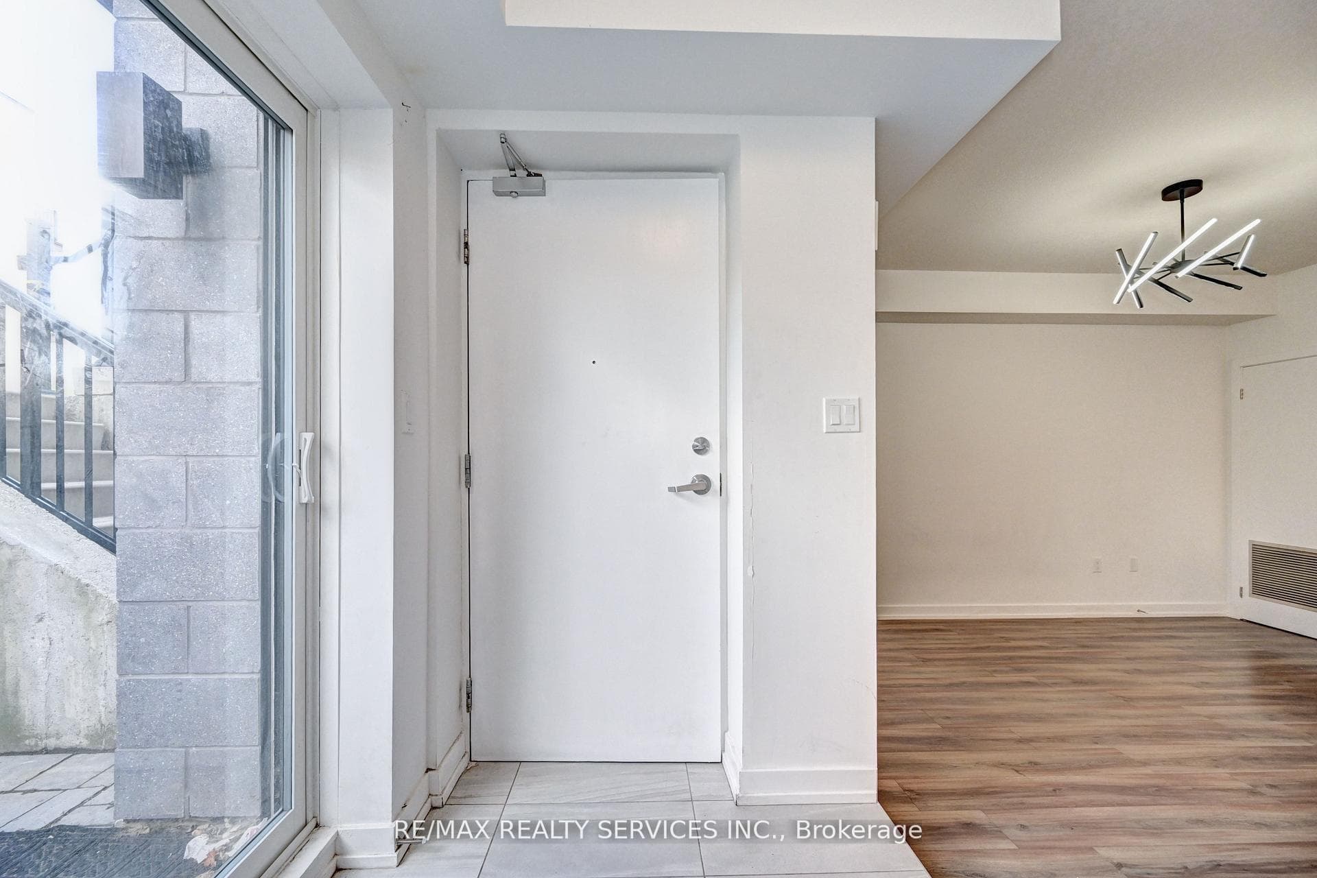 10 Palace Street Unit B9 photo 3