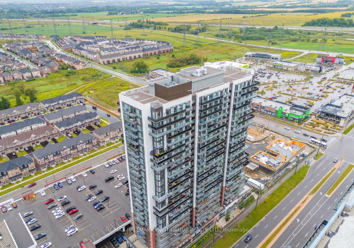 2550 Simcoe Street North Street Unit 1720 photo 1
