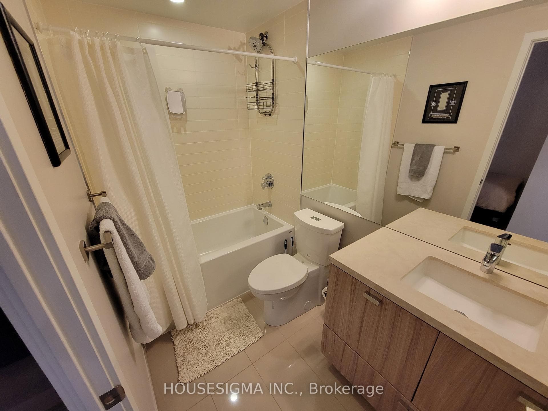 290 Adelaide Street Unit 1507 photo 13