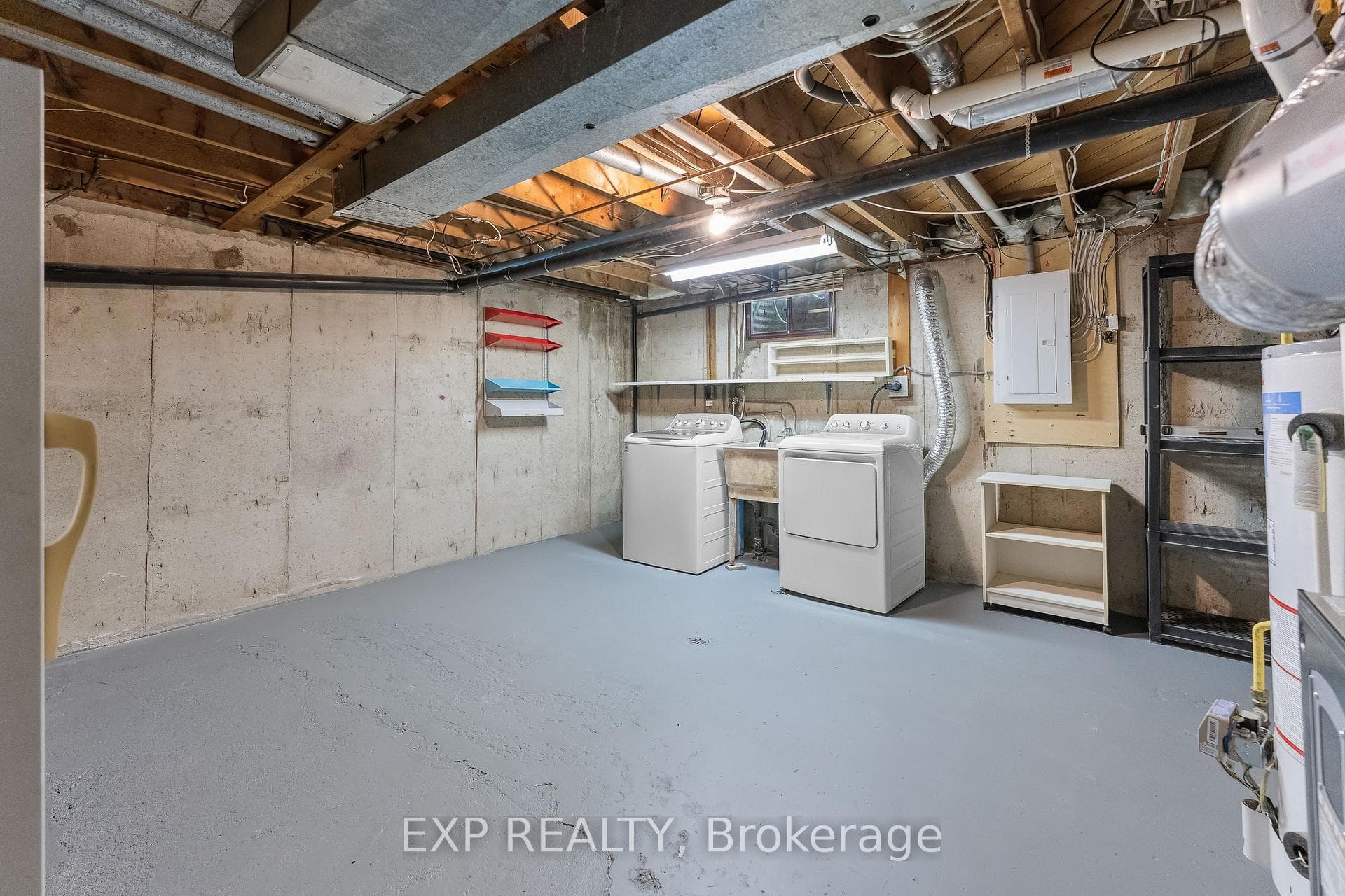 4215 Meadowvale Drive Unit 19 photo 25