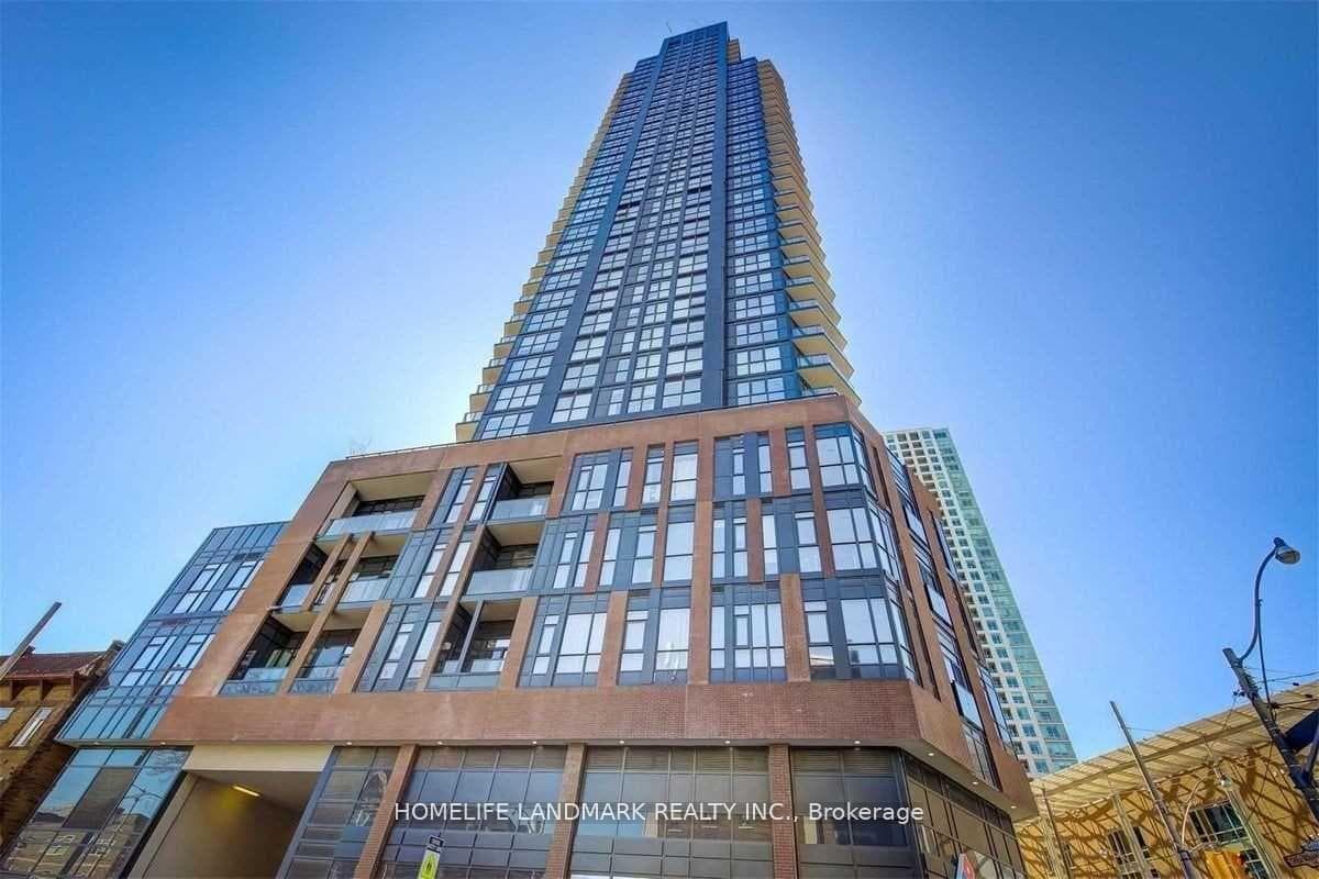 159 Wellesley Street Unit 1304 photo 1