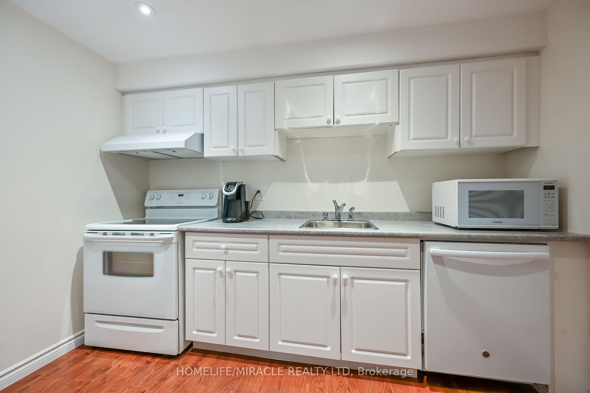 125 Crafter Crescent photo 29