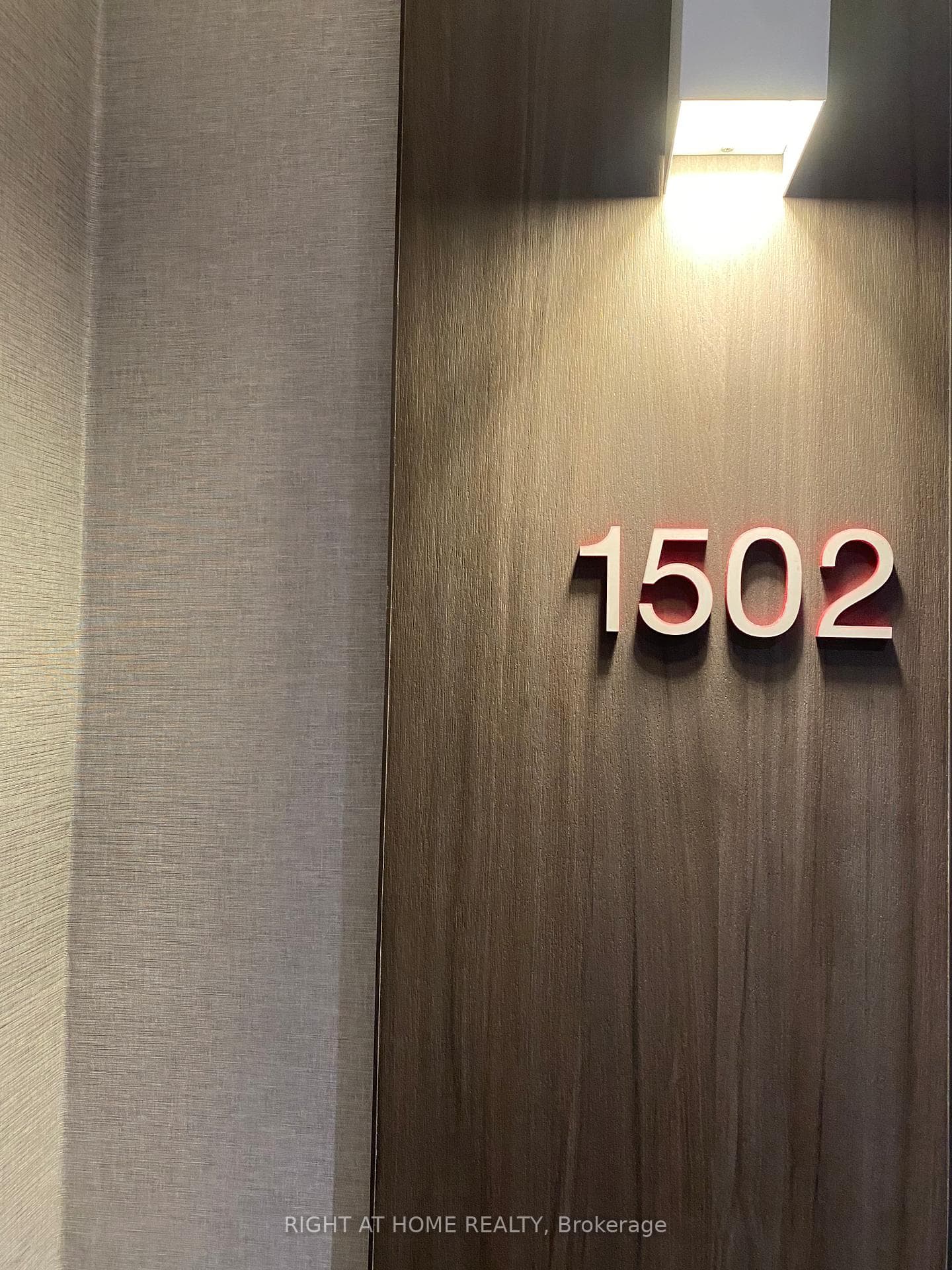 185 Roehampton Street Unit 1502 photo 18
