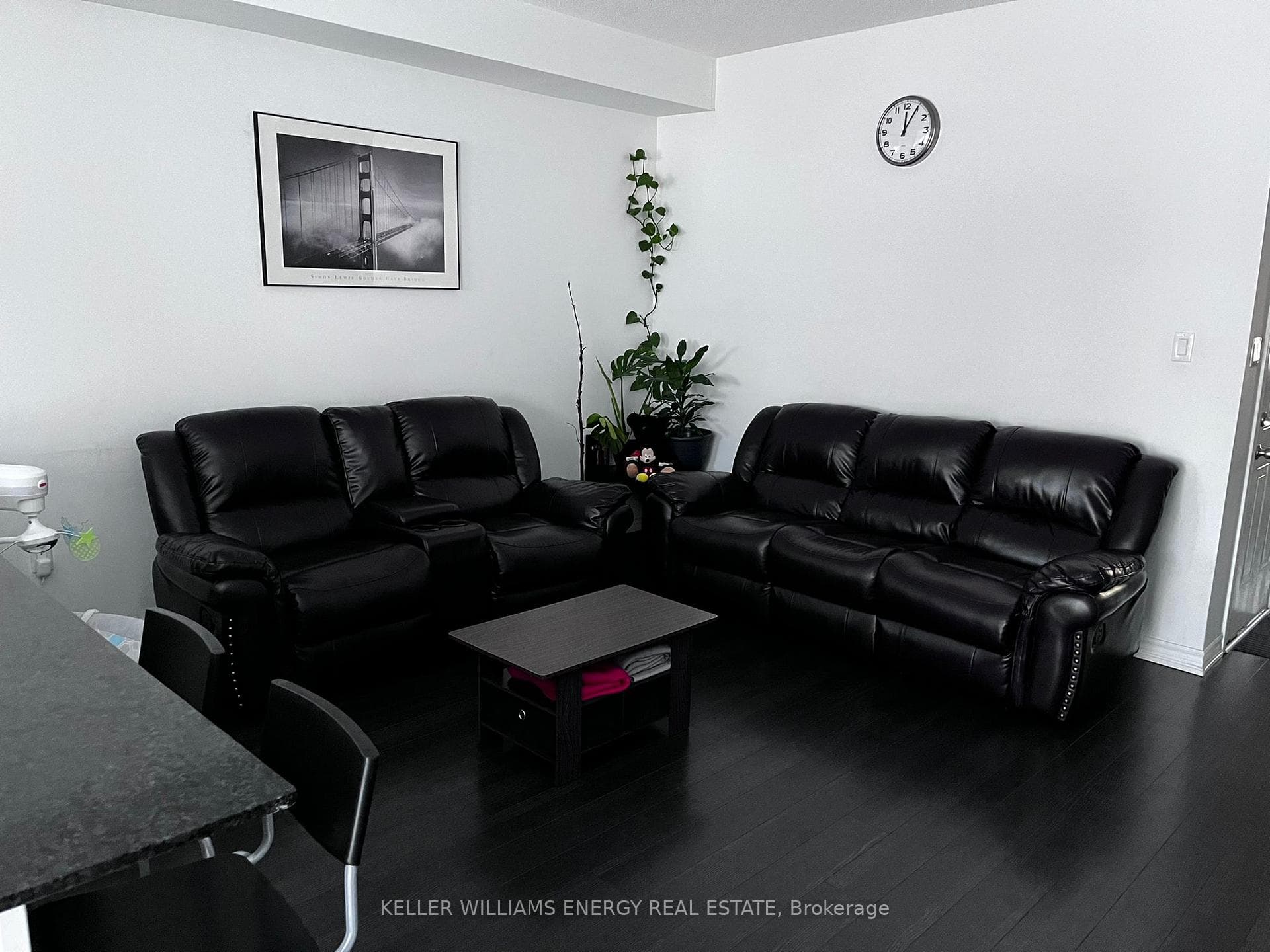 10 Prospect Way photo 2