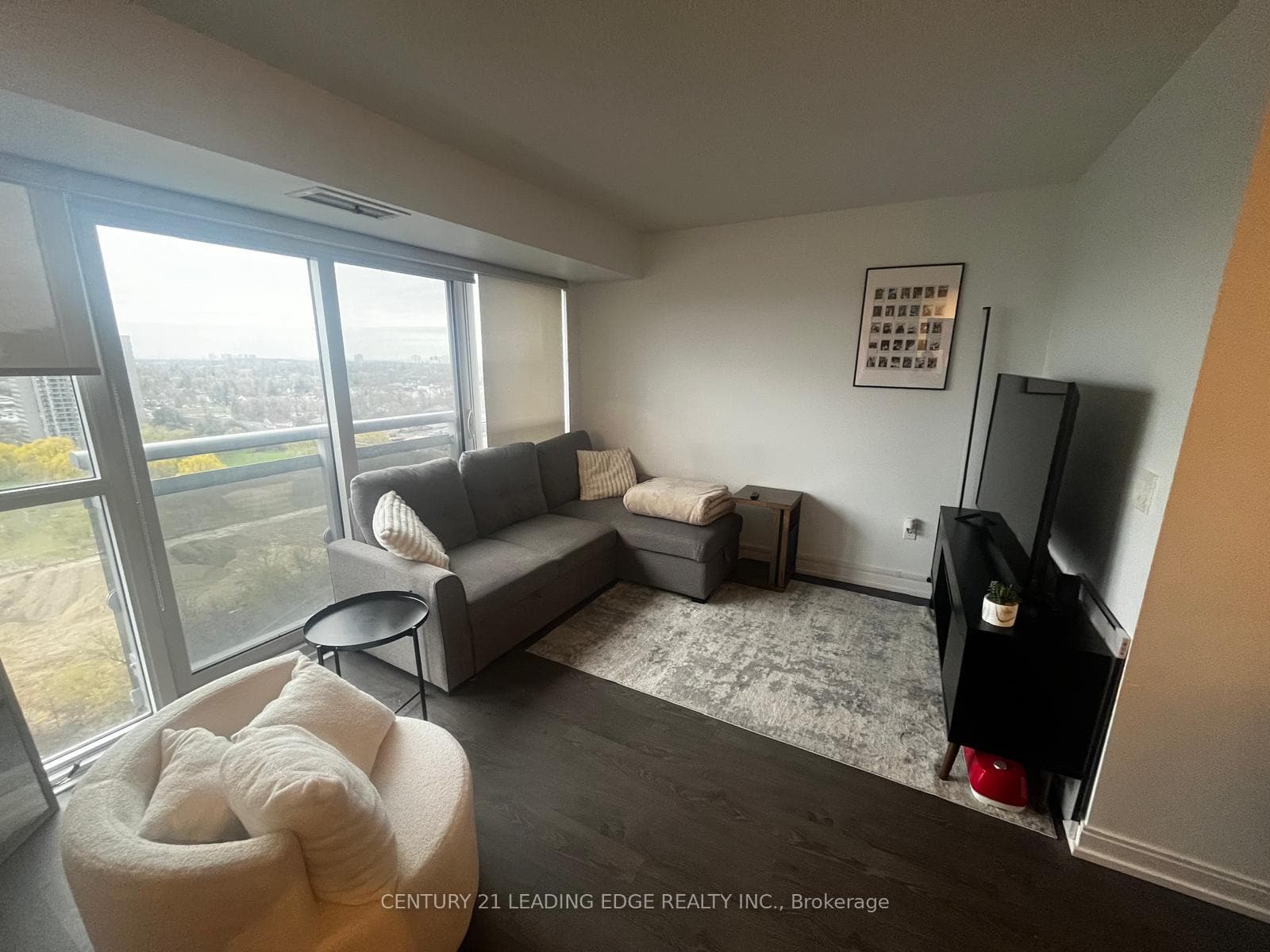 275 Village Green Square Unit 1621 photo 7
