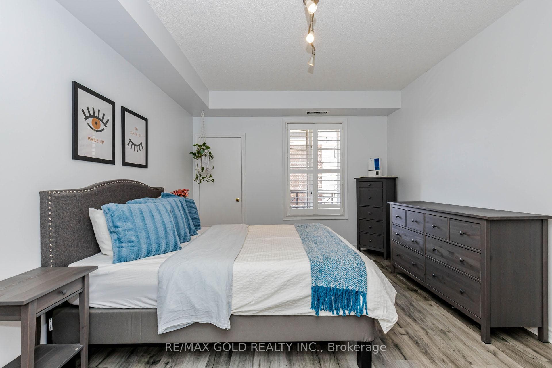 3351 Cawthra Road Unit 223 photo 34