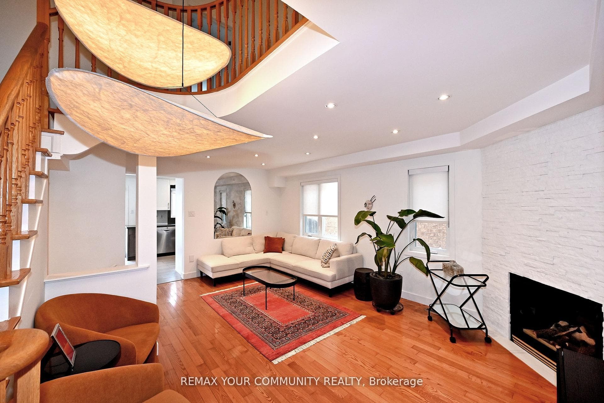 152 Vanguard Road photo 6