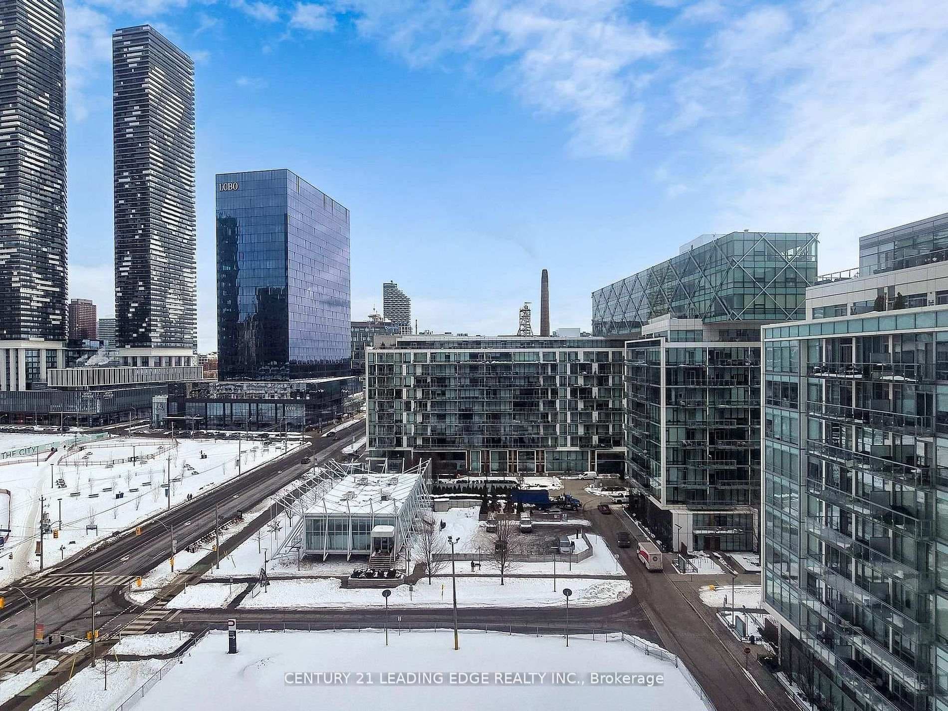 15 Queens Quay Unit 1002 photo 32