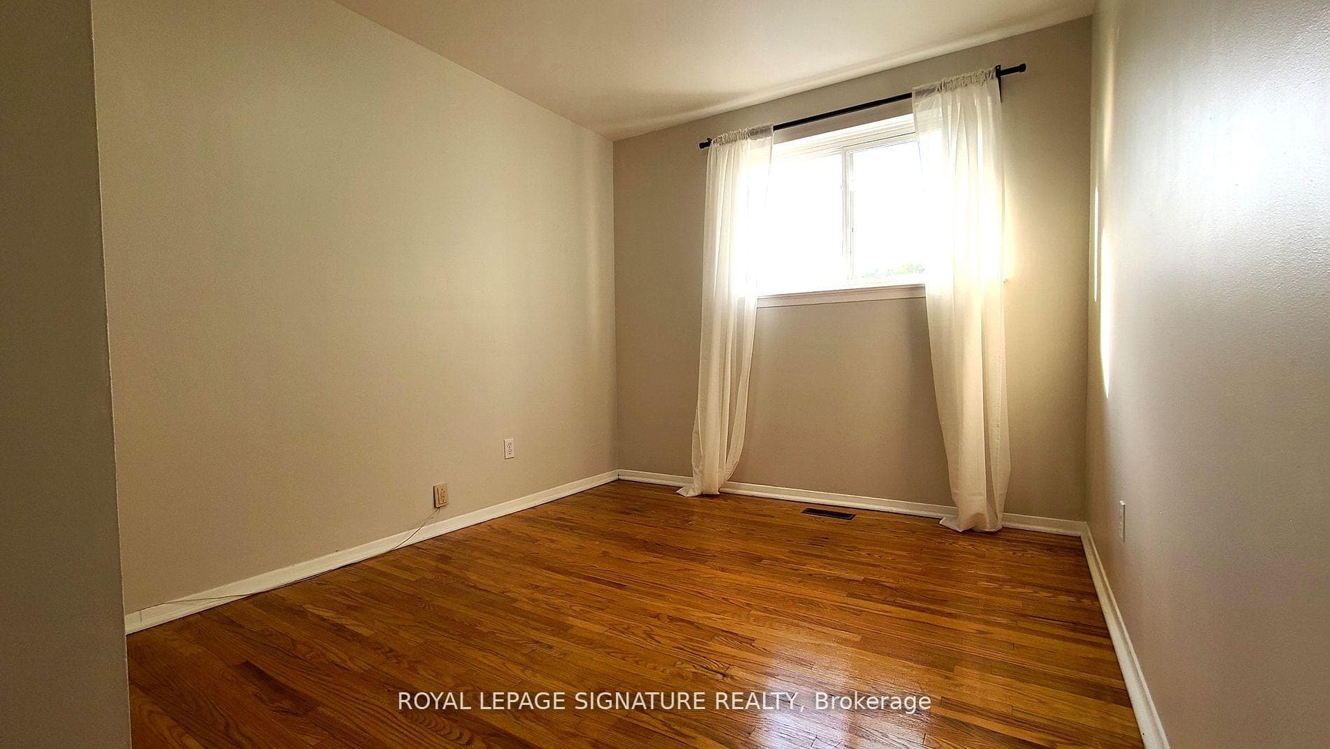 10 Painswick Crescent photo 14