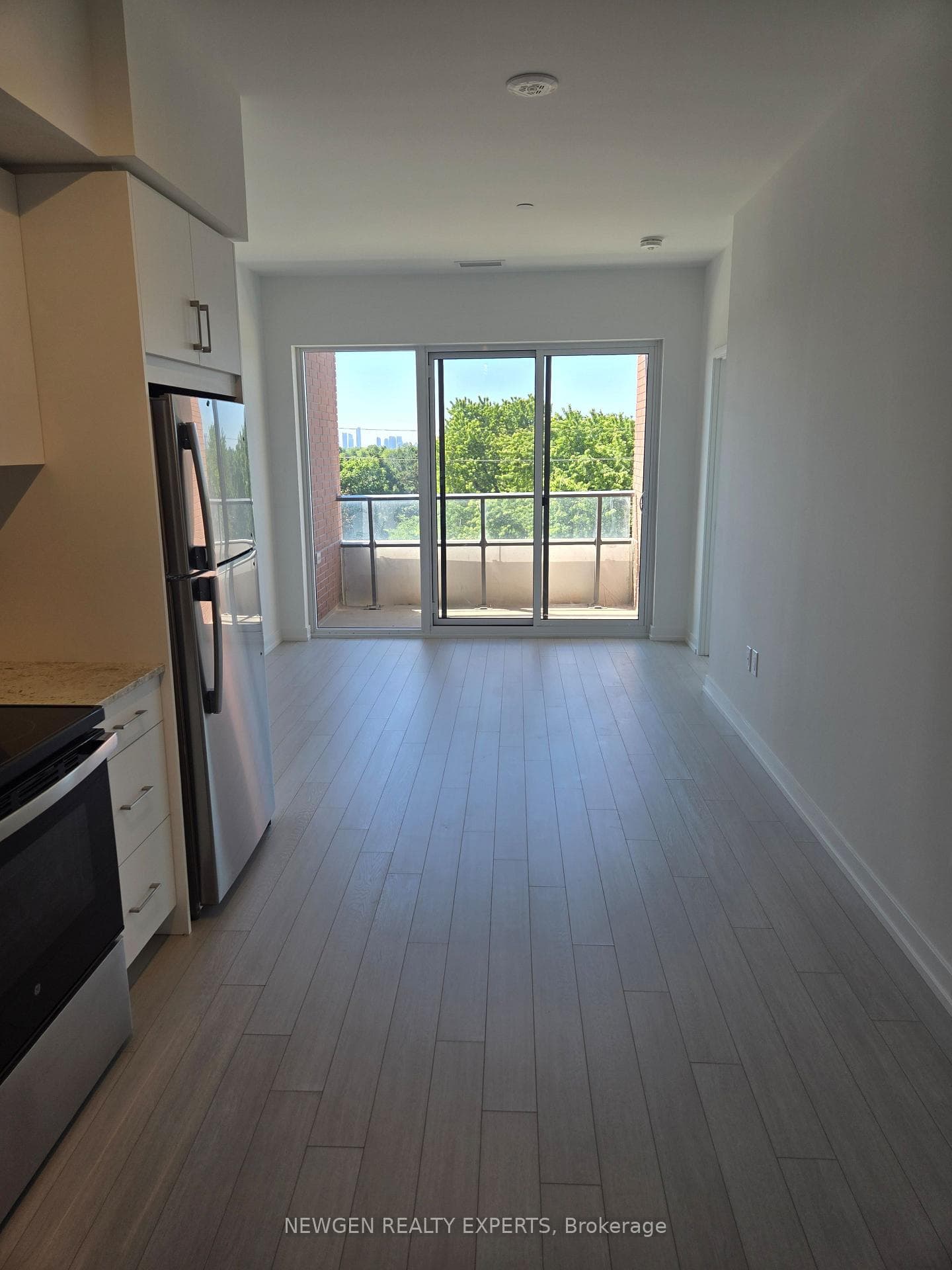 4010 Eglinton Avenue Unit 422 photo 15