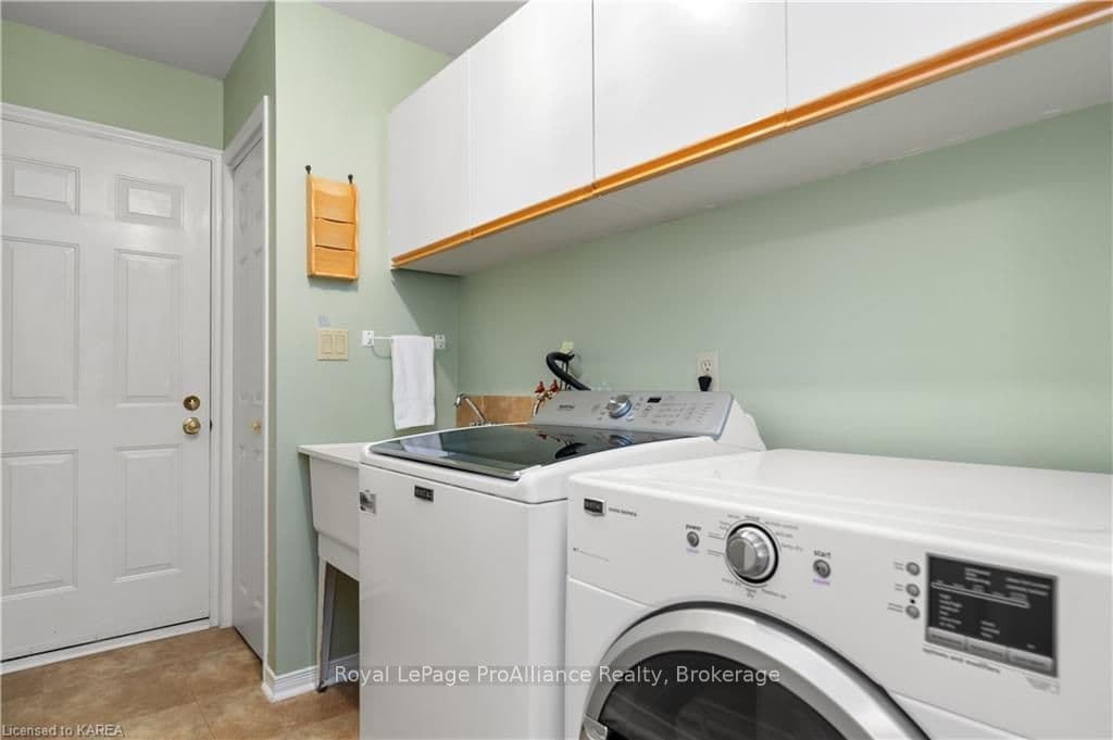 1178 BENTLEY Terrace photo 21