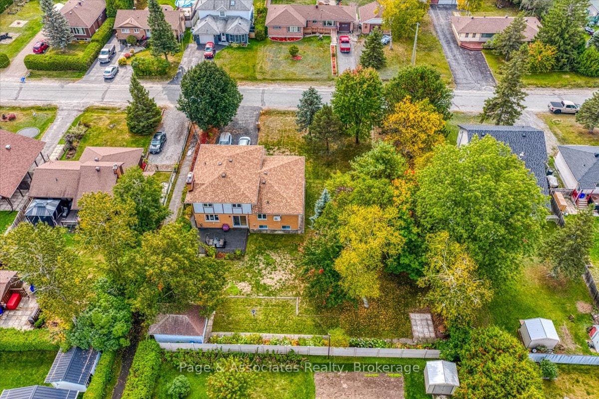 1688 Richard Street photo 46