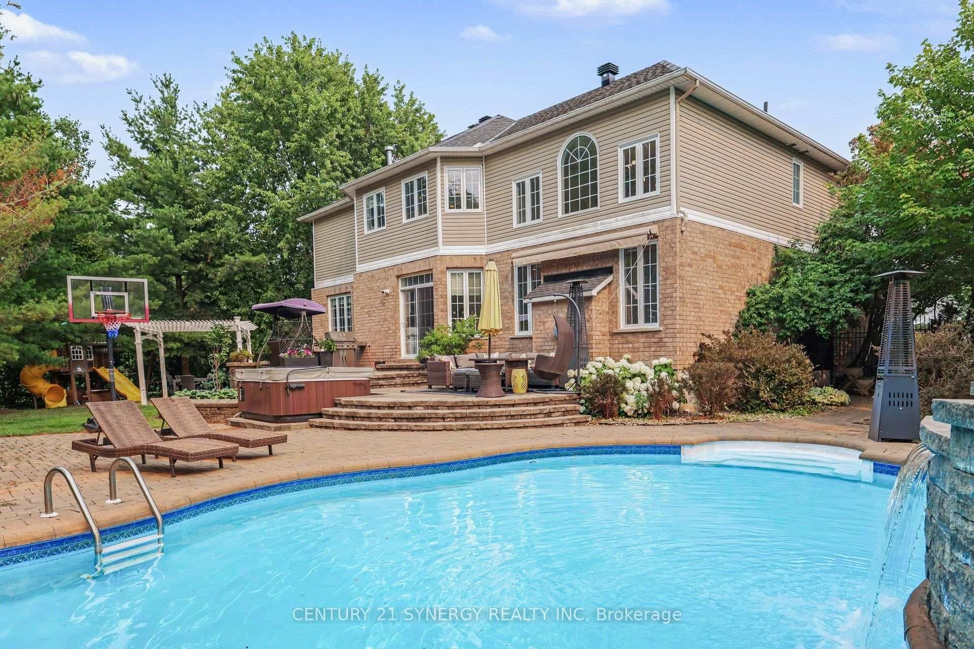 1783 Heatherstone Crescent photo 41